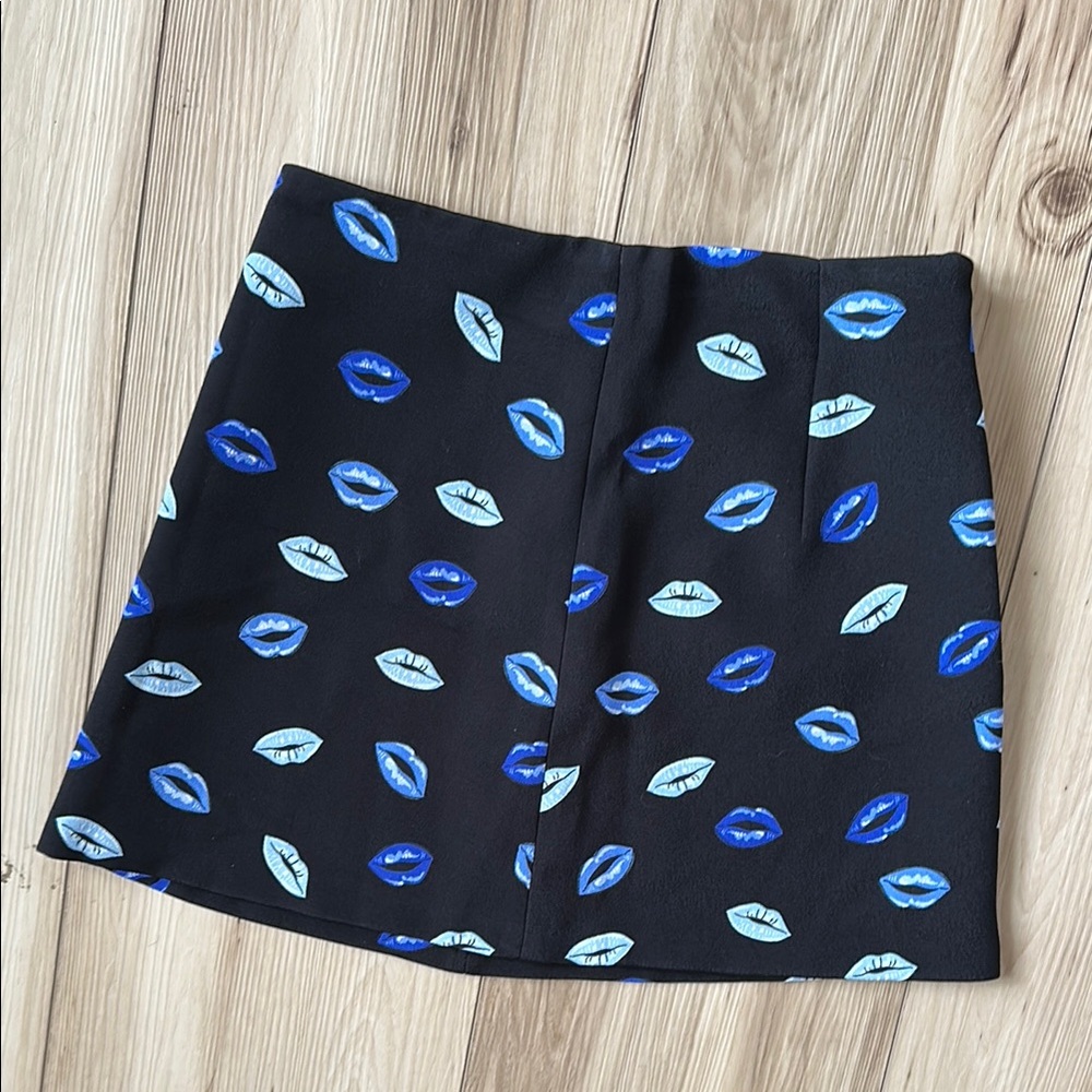 Zara Black Mini Skirt with Blue and White Lips Print